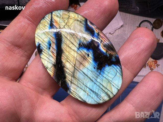 Уникален спектролит лабрадорит, снимка 2 - Други ценни предмети - 39383795