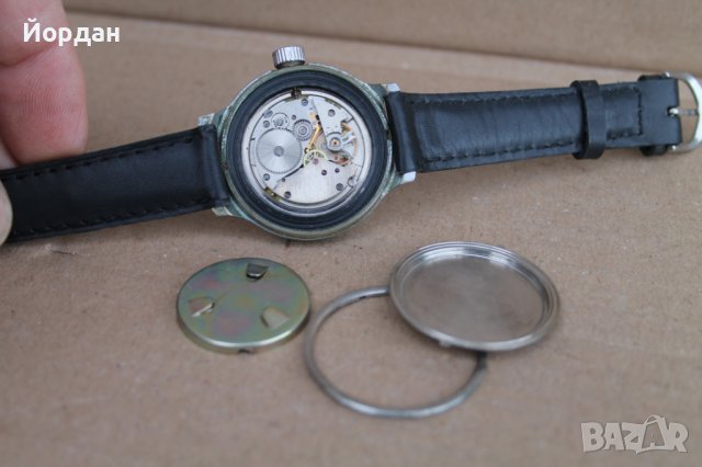 СССР часовник ''Восток'' командирски, снимка 10 - Мъжки - 43659306