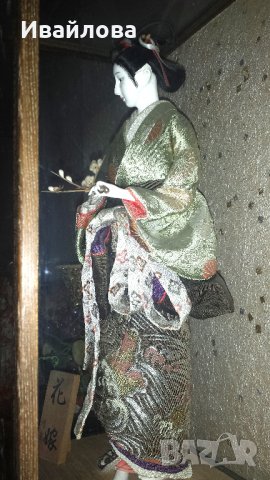 Японска  колекционерска кукла Гейша, снимка 6 - Други - 26671366