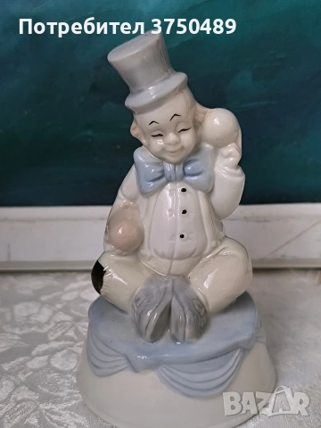 порцеланова фигурка на клоун