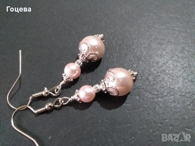 Изящни обици с нежни розови кристални перли и орнаменти в цвят Сребро , снимка 4 - Обеци - 32642418