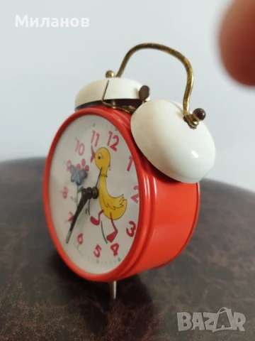 Стар механичен будилник, настолен часовник, снимка 4 - Антикварни и старинни предмети - 50594156