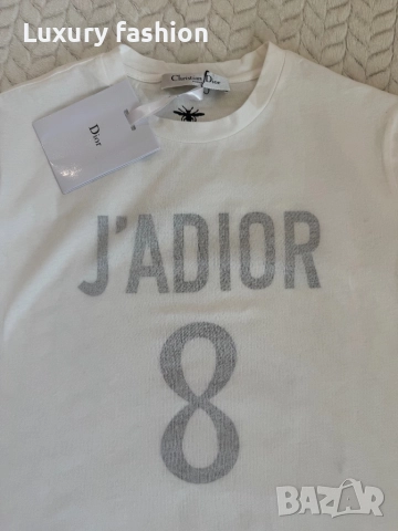 Дамско тениски Dior, снимка 4 - Тениски - 52875937