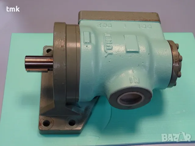 Хидравлична помпа YUKEN 50150T-17-75-L-RL-40 vane pump 70Bar, снимка 1 - Резервни части за машини - 47463894