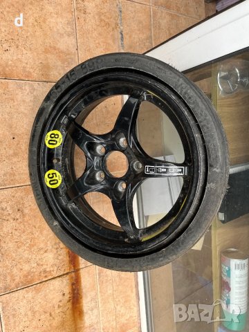 Резервни гуми Тип патерици, снимка 1 - Гуми и джанти - 39099316