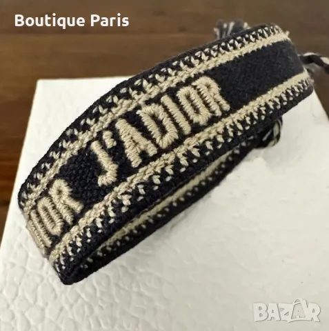 Christian Dior оригинална гривна, снимка 2 - Гривни - 50103614