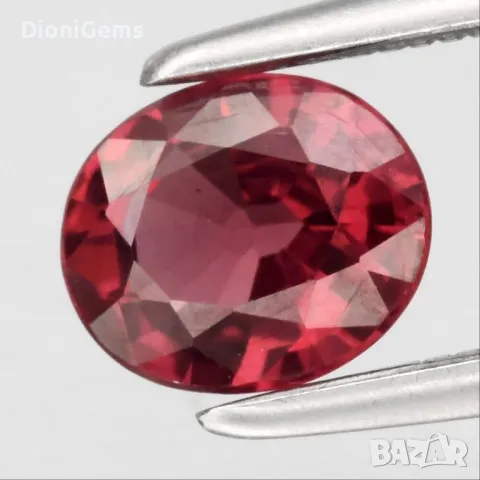 ✨ 0.84-каратов Натурален Родолитов Гранат – Овал, Африка | Наситен Пурпурно-Розов Цвят ✨, снимка 1