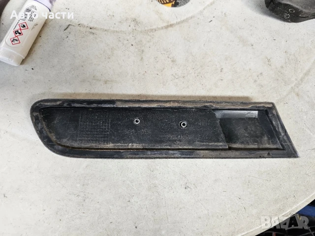 Лайсна за ляв заден калник за Fiat 500 Belvedere 735431949, снимка 2 - Части - 50989504