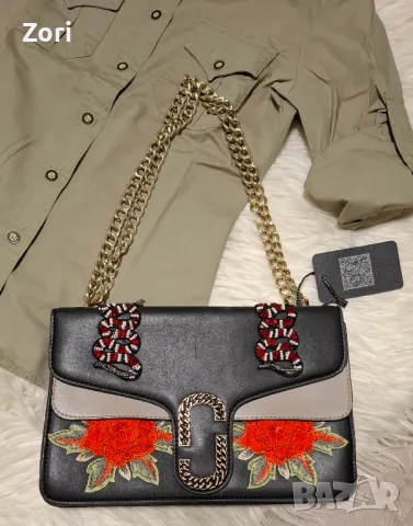 СТРАХОТНА черна чанта с 3Д апликации 