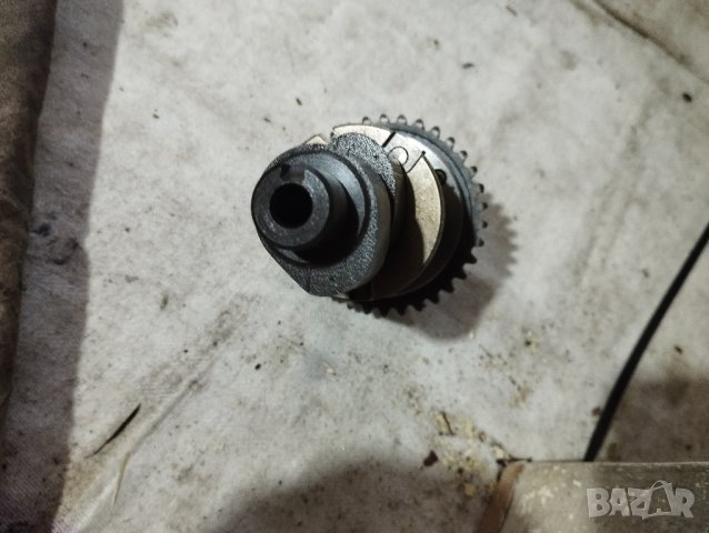 Разпределителен вал и кобилици за Малагути Мадисан 400, снимка 7 - Мотоциклети и мототехника - 43178077