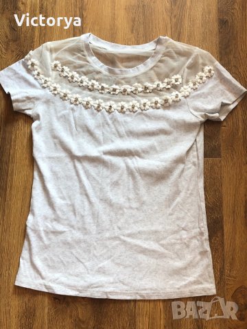 Дамска блузка, снимка 2 - Тениски - 32761515