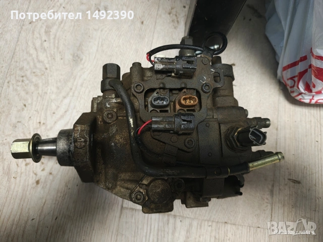 помпа за Тойота ланд крузер 90, снимка 2 - Части - 53456887