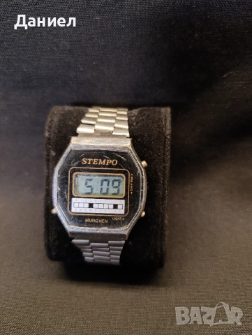  Електронен часовник Stempo , снимка 2 - Антикварни и старинни предмети - 51083274