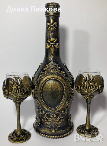 Сет за аперитив от 3 части, бутилка с две чаши в златно, снимка 2 - Чаши - 43618452