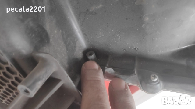 Продавам - оригинален ляв ксенонов фар за Тойота CHR 2019 г със две счупени крачета, снимка 5 - Части - 51886274