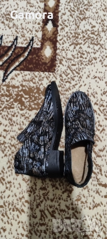 Чисто нови дамски боти 36 номер 