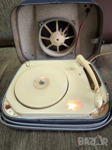 грамофон Teppaz Oscar