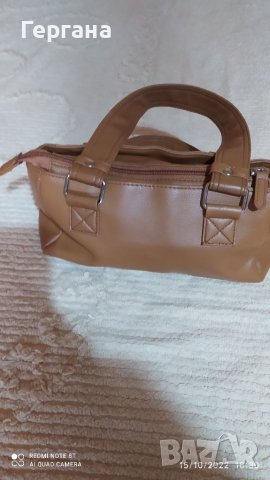 Дамска чанта , снимка 2 - Чанти - 38339264