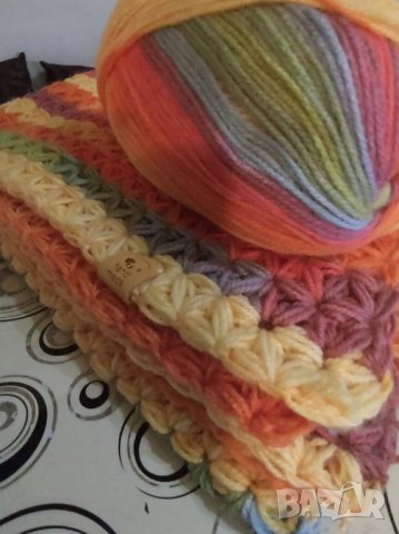 Ръчно изработено на една кука детско одеяло във свежи цветове., снимка 2 - Детски комплекти - 43869832