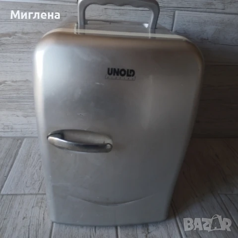 Мини хладилник на 12 и 220 волта
