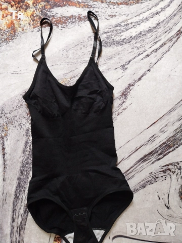 Боди с оформящ ефект