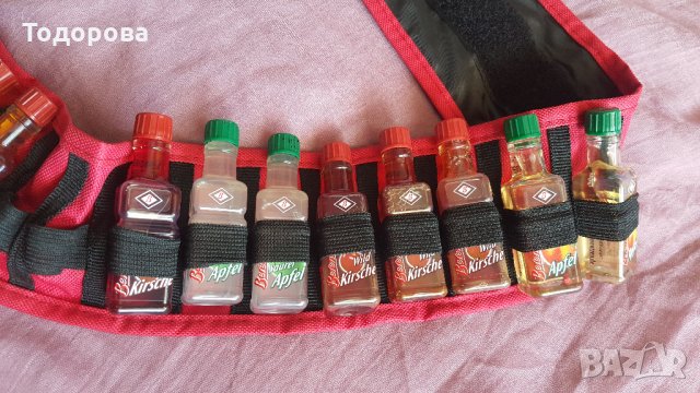 Мини бутилчици във фирмен патрондаж, снимка 8 - Антикварни и старинни предмети - 26603210