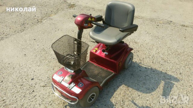 скутер за трудноподвижни хора 