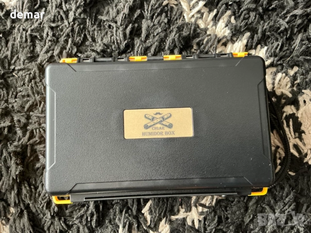 Пътен хумидор за 5 пури (50RG), преносим комплект с нож, стойка, хигрометър и овлажнител, снимка 10 - Други стоки за дома - 52735604