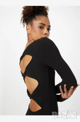 Нова рокля с гол гръб., снимка 2 - Рокли - 49166369