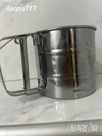 Сито, Германия неръждаема стомана за брашно и пудра захар, снимка 3 - Прибори за хранене, готвене и сервиране - 50393711