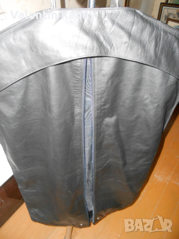 кожена чанта -гардероб.