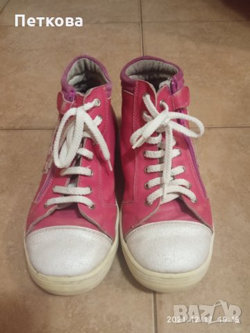 Обувки, снимка 1 - Детски обувки - 35174367