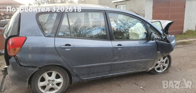 Toyota Corolla Verso на Части, снимка 1 - Автомобили и джипове - 43732926