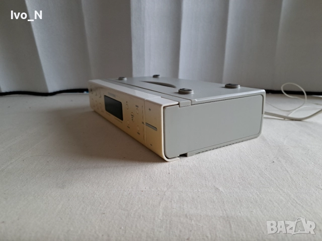 Радио часовник Grundig Sonoclock 690., снимка 3 - Радиокасетофони, транзистори - 52656526