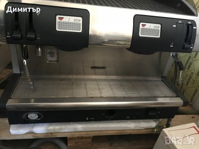 Faema smart кафемашина, снимка 2 - Обзавеждане за заведение - 27575758
