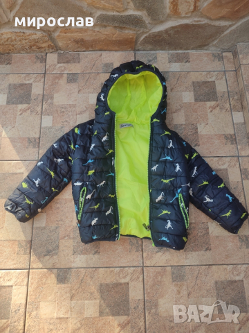 Детско яке за 5-6 години, снимка 2 - Детски якета и елеци - 51645231