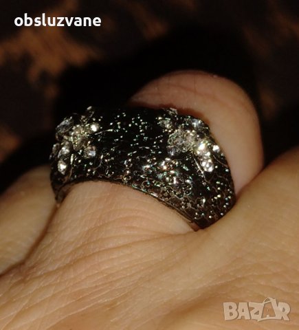 Фамозен пръстен в бяло и черно Цветя, снимка 2 - Пръстени - 40430615
