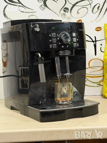 Кафемашина кафе автомат delonghi magnifica S с гаранция, снимка 5 - Кафемашини - 52645935
