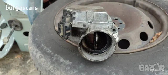 Дроселова клапа EGR клапан 038 129 637 D VW Touran 1.9TDI-105к.с.BKC - 80лв, снимка 2 - Части - 50311981