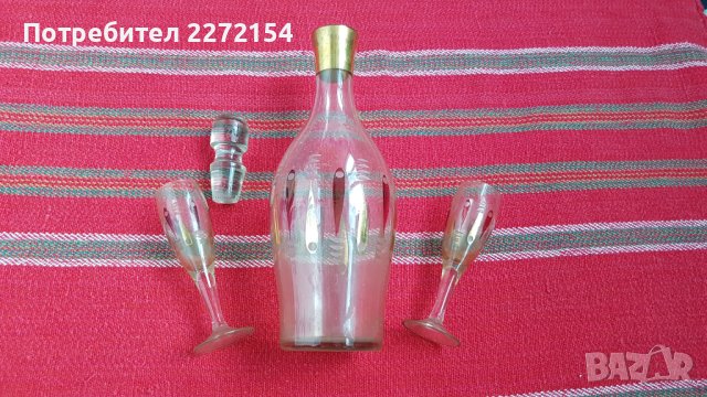 Гарафа бутилка с 2 чаши , снимка 2 - Антикварни и старинни предмети - 43381289