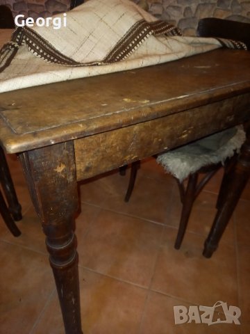 Маса старинна Орехова с 4 стола, снимка 6 - Маси - 20620659