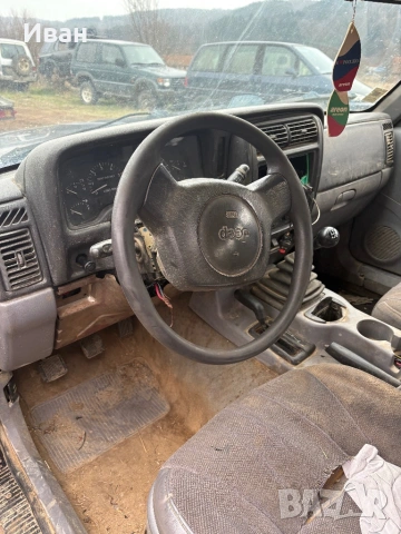Jeep Cherokee XJ фейс за части, снимка 7 - Автомобили и джипове - 53290424