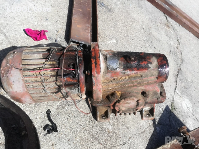 Мотор редуктор, снимка 3 - Електродвигатели - 51543389