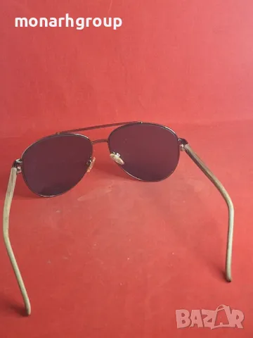 Слънчеви Очила Tommy  Hilfiger/с  леки драскотини/, снимка 3 - Слънчеви и диоптрични очила - 47381505