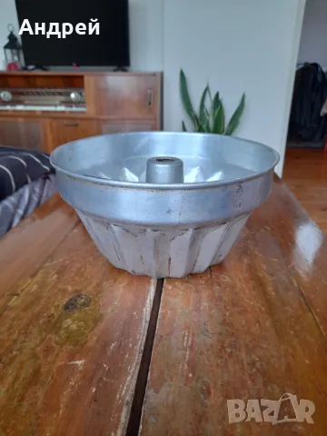 Стара алуминиева форма за кекс #6