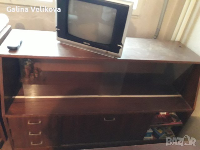 Шкаф витрина