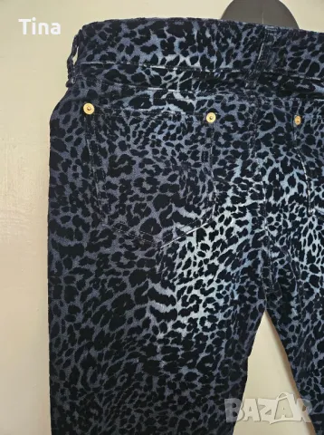 Дънки на Love Moschino, символична цена, снимка 4 - Дънки - 49019398