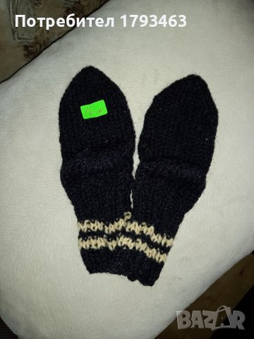 Ръчно плетени детски чорапи от вълна, снимка 1 - Чорапи - 38707927