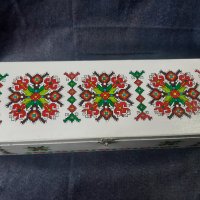 Ръчно изработена народна кутия за бижута, снимка 4 - Бижутерийни комплекти - 34945901