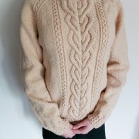Ръчно плетен пуловер с аранови елементи , снимка 9 - Блузи с дълъг ръкав и пуловери - 23873451